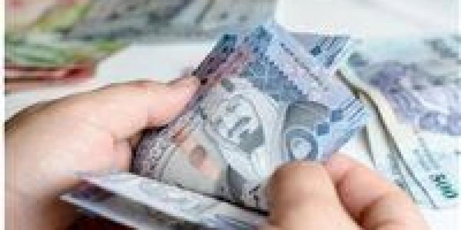 تراجع سعر الريال السعودي في البنوك اليوم الخميس