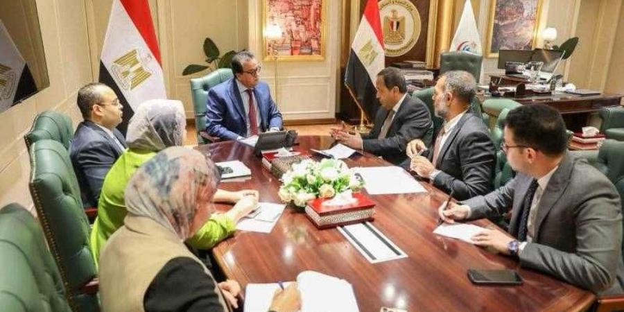 وزير الصحة والسكان يبحث سبل تعزيز التعاون المشترك مع شركة روش مصر في مجال توطين وصناعة الأدوية