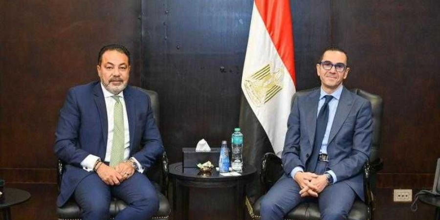 وزير الاستثمار يبحث الترويج للفرص المتاحة في مصر عالميًا مع وفد بنك أبو ظبي الأول