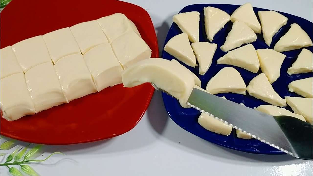 طريقة تحضير الجبن المثلثات في المنزل بخطوات سهلة وبسيطة.. أفضل من الجاهز