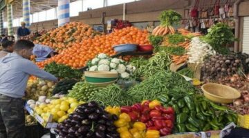 زلزال يضرب سوق العبور.. أعرف أسعار الخضروات والفاكهة اليوم الجمعة 19 أبريل وصلت كام