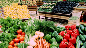 اعزم براحتك.. أسعار الخضروات والفاكهة اليوم الاثنين 13 مايو في سوق العبور