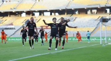 الأهلي يحقق الفوز على فاركو بثنائية في الدوري المصري الممتاز