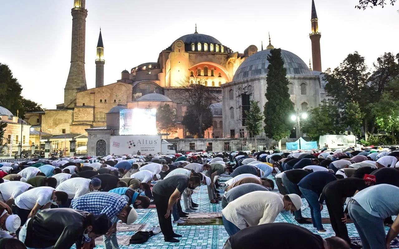 الآن Türkiye.. وقت صلاة عيد الأضحى 2024 – 1445 في انطاليا وتوقيت صلاة العيد في تركيا والمساجد والمصليات التي ستقام في صلاة العيد