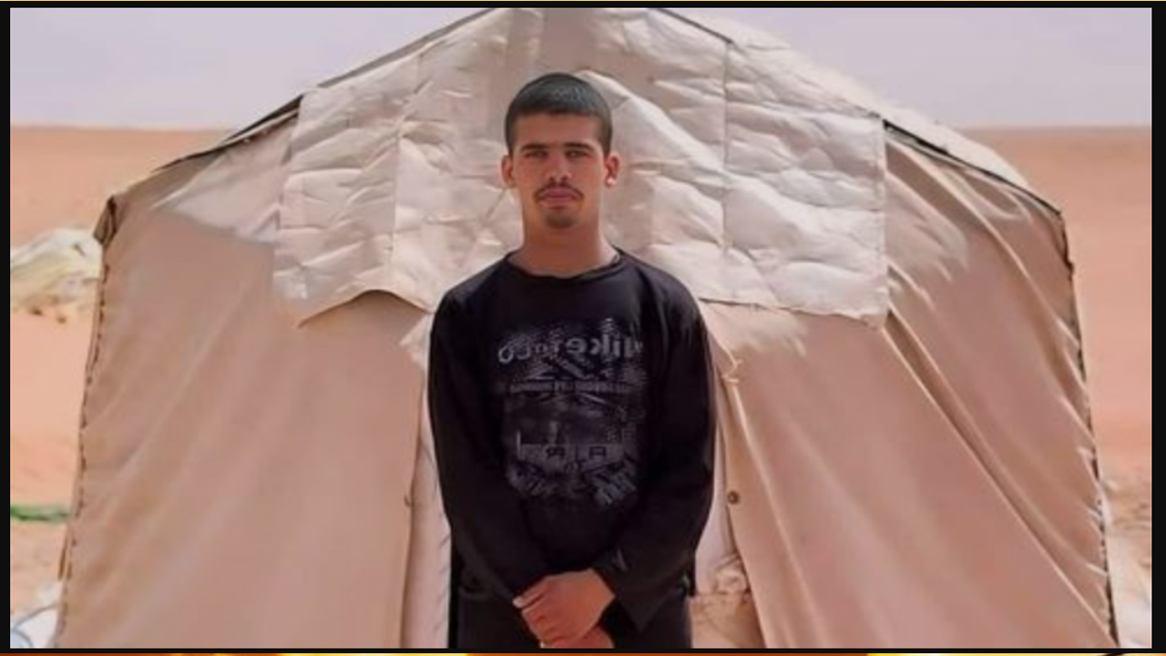 من داخل خيمة.. بو حفص فضلاوي يحصل علي سكن له ولعائلته بعد تفوقه في الباكالوريا